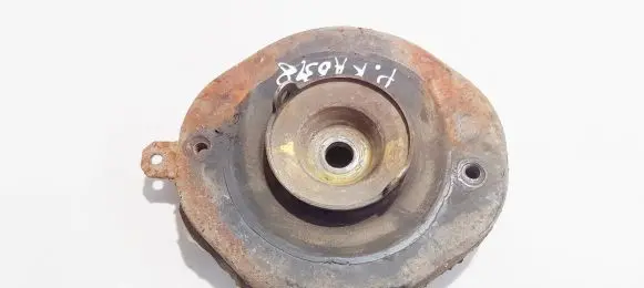 Renault 19 Coil spring mount 7700793723k 7700780875k