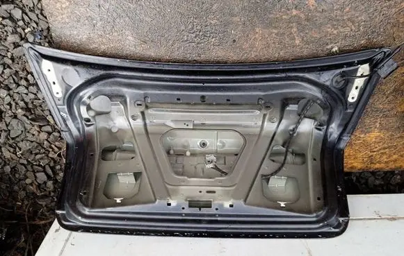 Volvo S60 Tailgate/trunk/boot lid