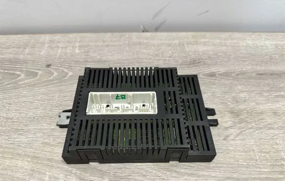 BMW 5 E60 E61 Light module LCM 9137775 552318821 1251683
