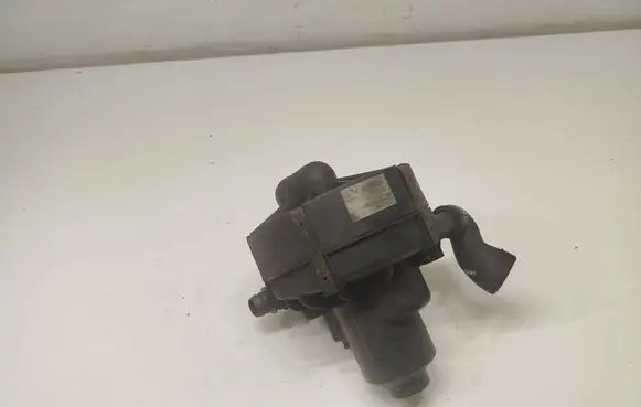 Mercedes-Benz CLS C219 Secondary air pump A0001405185 0580000026