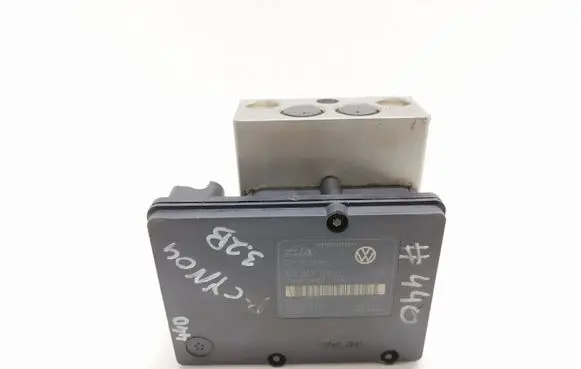 Porsche Cayenne (9PA) ABS Pump 7L0907379G 7L0614111H 00008654D1