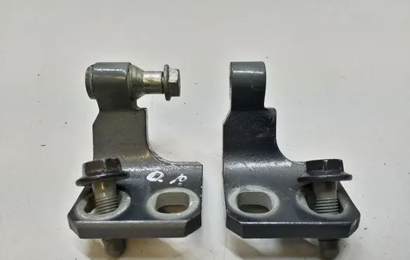 Alfa Romeo Stelvio Front door hinge set 