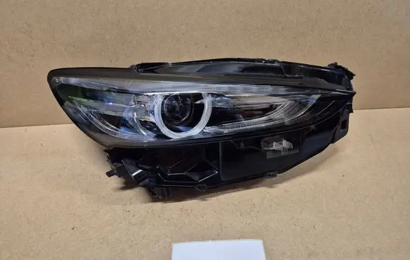 Mazda 6 Headlight/headlamp GRF551030