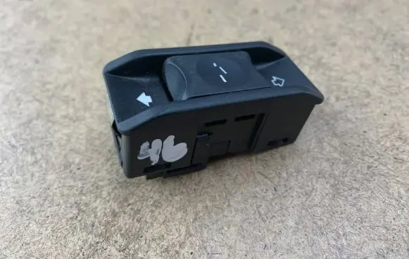 BMW 3 E46 Sunroof switch 6907288