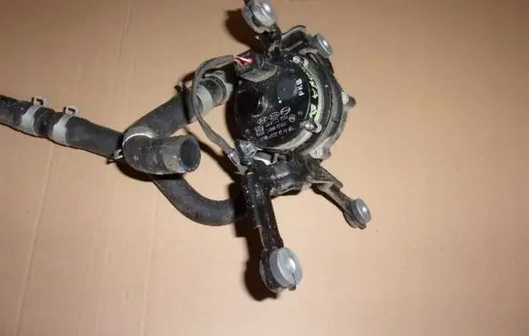 Hyundai Kona I Water pump 375W5K4000