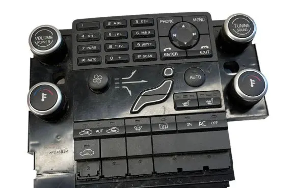 Volvo XC70 Climate control unit 30782278 MC374400185