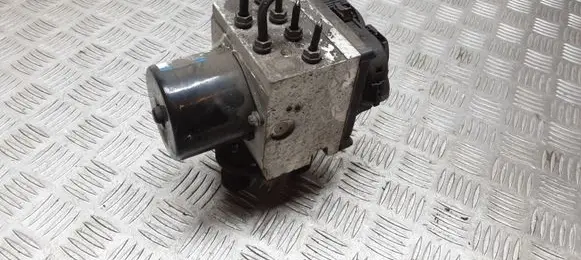 Volkswagen PASSAT B6 ABS Pump 3C0614109 K47S0J0CU