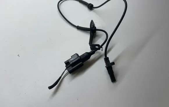 Jaguar I-Pace Brake pads wear sensor J9D32C204AB