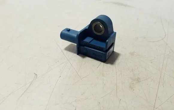 Audi Q3 8U Airbag deployment crash/impact sensor 5K0959351A