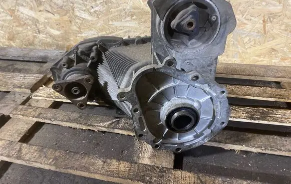 BMW X5 E70 Gearbox transfer box case 4455475 NV225