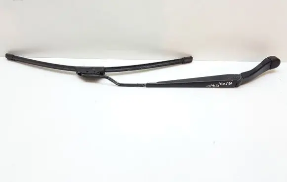Volvo XC90 Windshield/front glass wiper blade 8620839