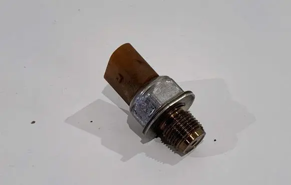 Seat Ibiza IV (6J,6P) Fuel pressure sensor 03L906051