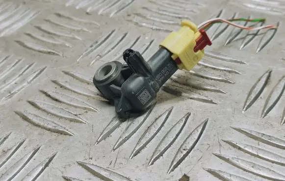 Volkswagen Polo V 6R Airbag deployment crash/impact sensor 1S0959351