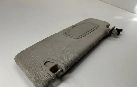 Chrysler Pacifica Sun visor 05108114AA