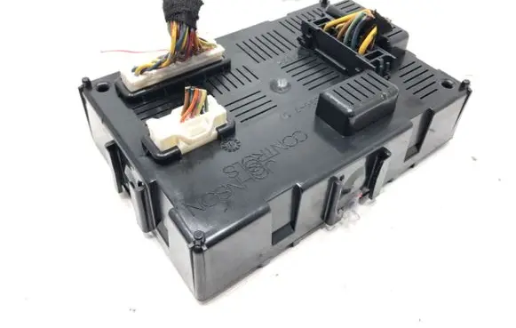 Nissan Note (E11) Other control units/modules 284B2EM01E