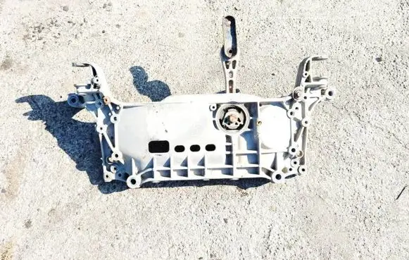 Volkswagen Tiguan Front subframe