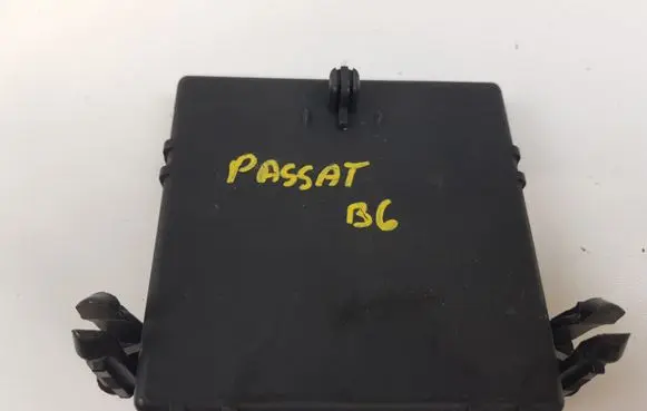 Volkswagen PASSAT B6 Gateway control module 3C0907530C 3C0907951A