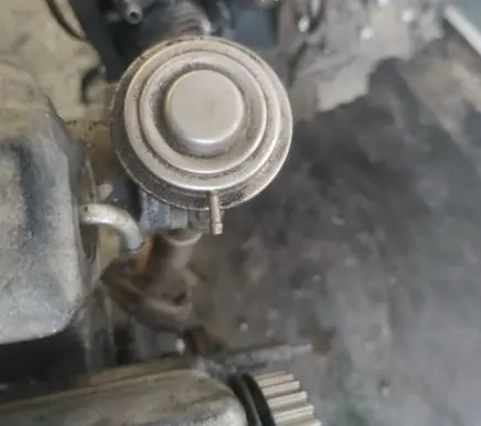 Audi A6 S6 C4 4A EGR valve 046131503a 91t118