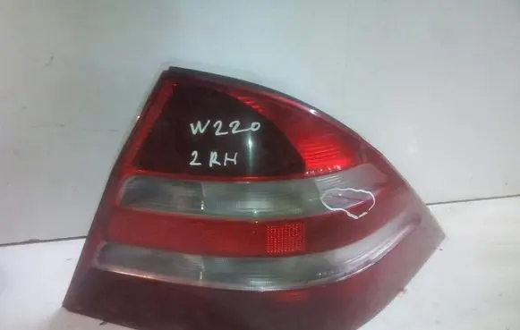Mercedes-Benz S W220 Rear/tail lights 24670300 24670100L