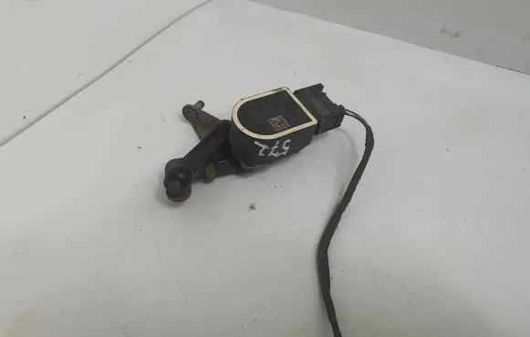 Headlight/headlamp level sensor
