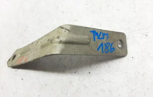Seat Altea XL Fender mounting bracket 5P0821459