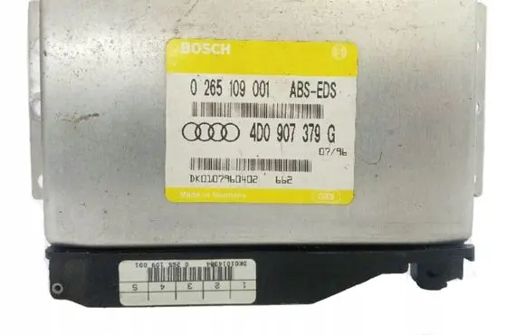 Audi A4 S4 B5 8D Engine control unit/module 0265109001 4D0907379G
