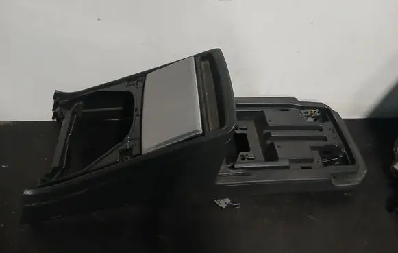 Volvo XC90 Center console 30643837