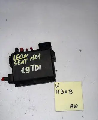 Seat Leon (1M) Fuse box set 093918H