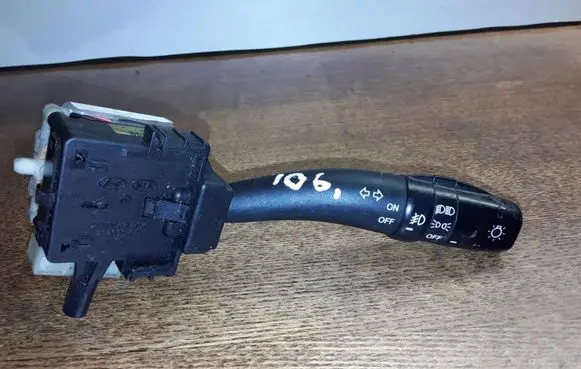 KIA Carens II Indicator stalk 202005764
