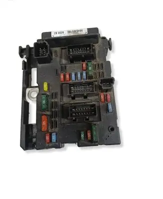 Peugeot 307 Fuse module 9646405180 25041999