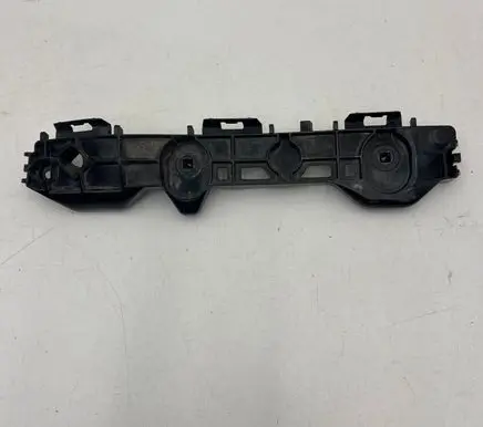 Rear bumper mounting bracket