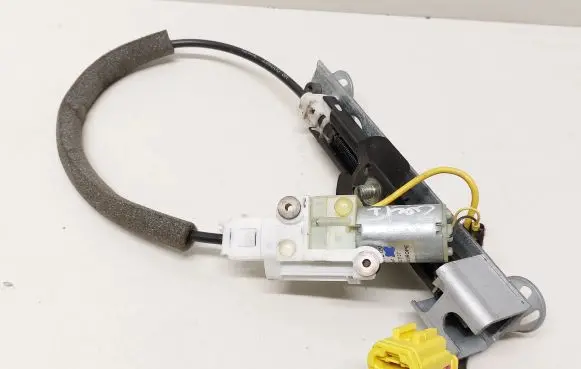 Porsche Cayenne (9PA) Seat belt adjustment motor 404841