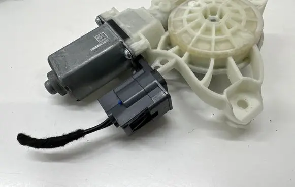 Ford Focus Front door window regulator motor JX7B14A389BA