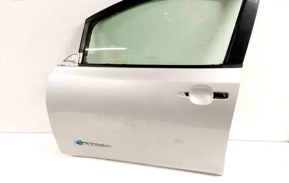 Nissan Leaf I (ZE0) Front door