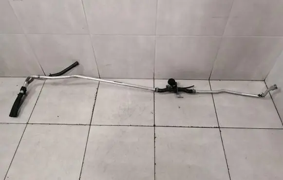 Porsche 718 Cayman 982 982c Engine coolant pipe/hose 982265189