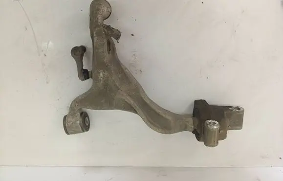 Infiniti Q50 Front lower control arm/wishbone 