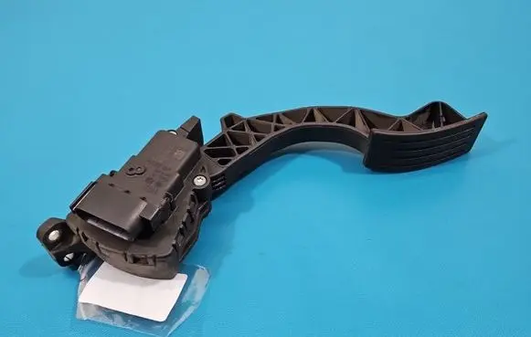 Volvo V50 Accelerator throttle pedal 4M51-9F836-AH IMPRK1532789