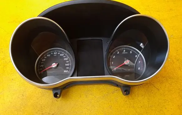 Mercedes-Benz C W205 Speedometer (instrument cluster) A2059000716
