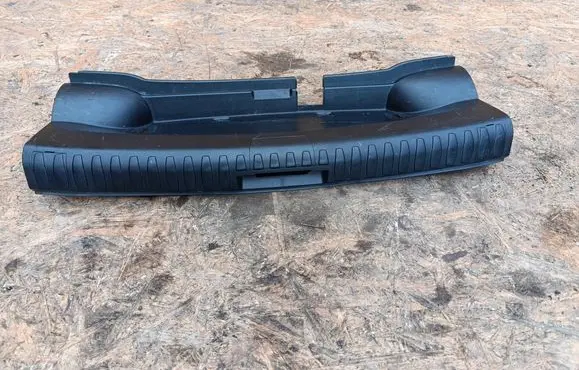 BMW 1 E81 E87 Trunk/boot sill cover protection 7123335 7123336 60829010