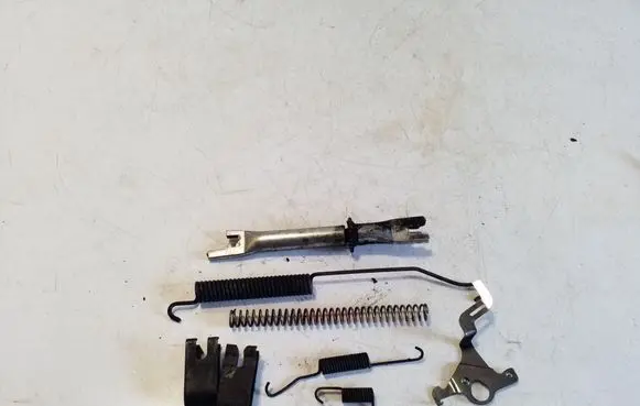 Nissan Navara D40 Other handbrake/parking brake parts 