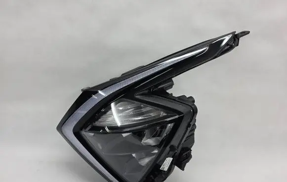 KIA Sportage Headlight/headlamp 92101R2000