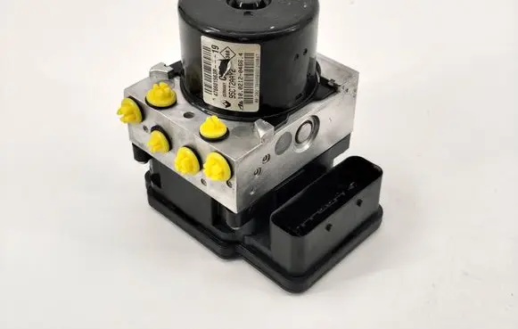Renault Megane III ABS Pump 476601563R 10021204664 28561056403