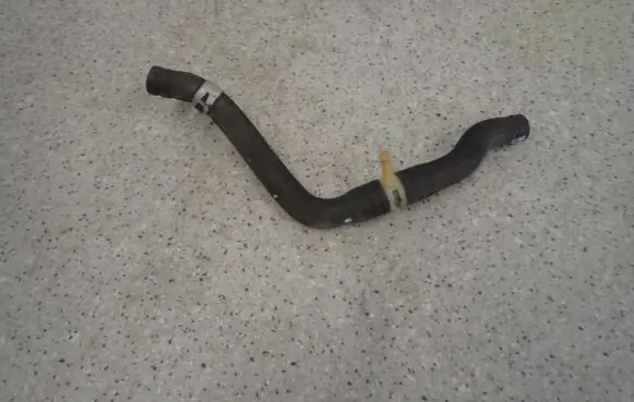 Toyota Yaris Engine coolant pipe/hose 