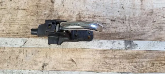 Rear door interior handle