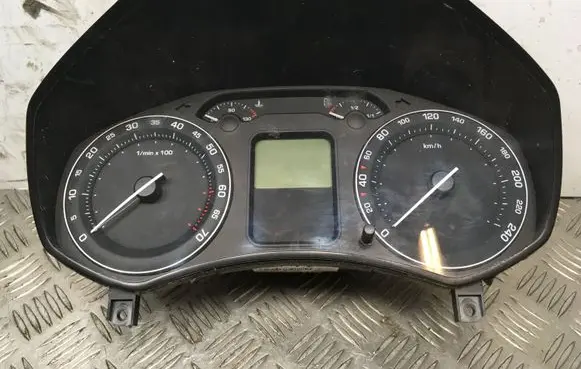 Skoda Octavia Mk2 (1Z) Speedometer (instrument cluster) A2C53032516 1Z0920810A VD1053285