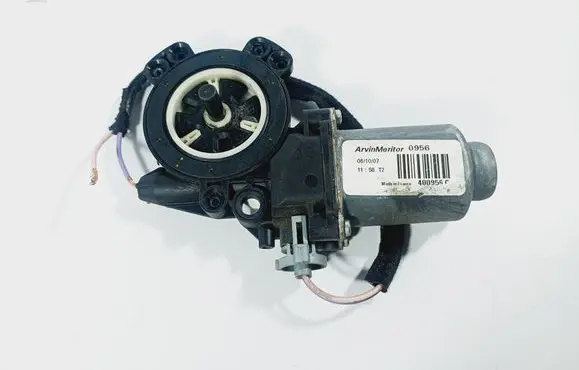 Renault Twingo II Front door window regulator with motor 0956 400956C