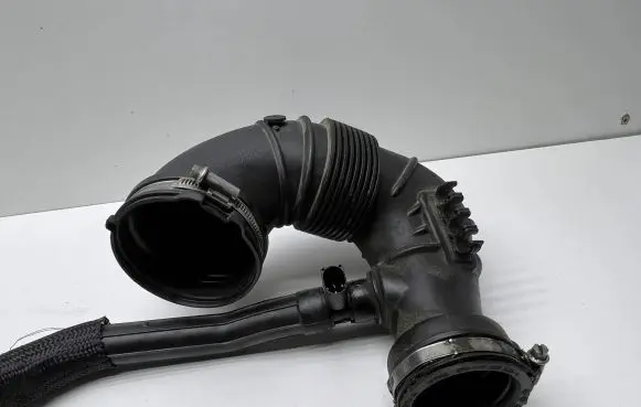 Mercedes-Benz C W204 Intercooler hose/pipe A6510900337 446286630