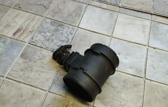 Alfa Romeo 159 Mass air flow meter 281002861 55206756