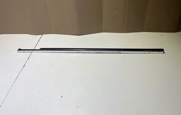 Mercedes-Benz CLA C118 X118 Front door glass trim molding A1187200700
