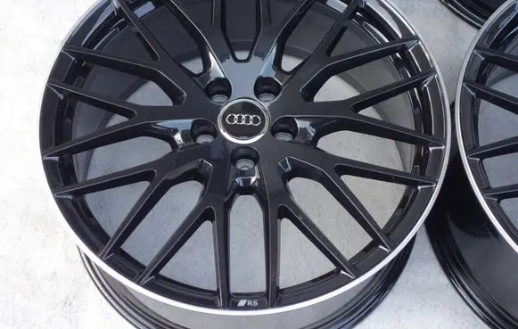 Audi TT TTS RS Mk3 8S R20 alloy rim 8S0601025AR